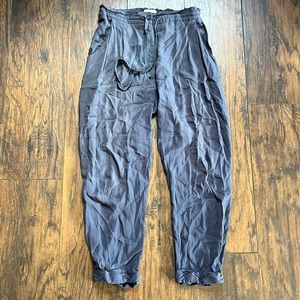 Aritzia Wilfred Slate Blue Marais Rolled Hem Jogger Trousers